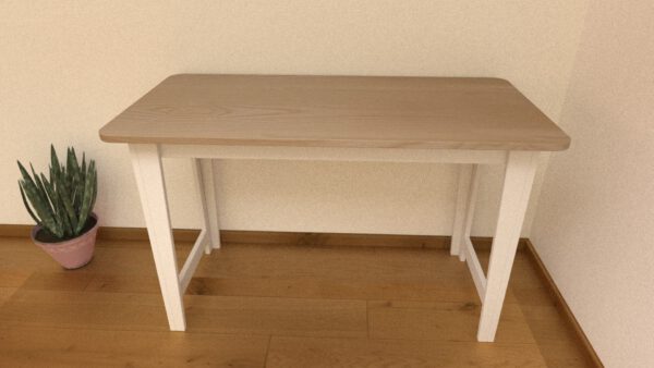 Design Schreibtisch Tisch Beistelltisch massiv Esche NEU
